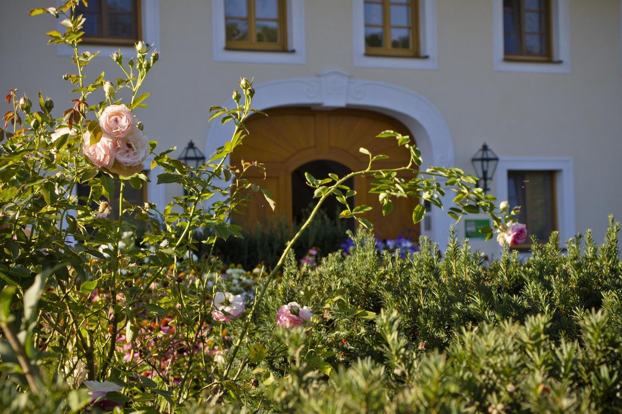 Bauernhofpension Herzog Zu Laah Hotel Линц Екстериор снимка